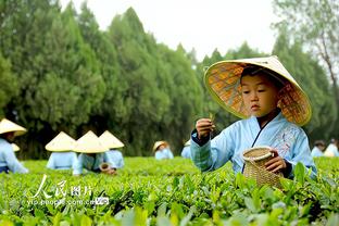 迟做总比不做好！德斯特致谢米兰球迷：自豪成为这家俱乐部的一员